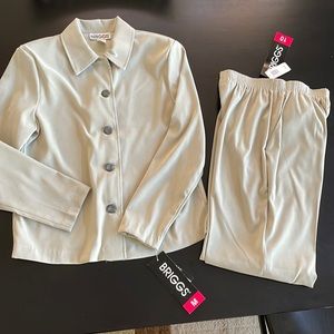 [Briggs] Sage Green Pant Suit